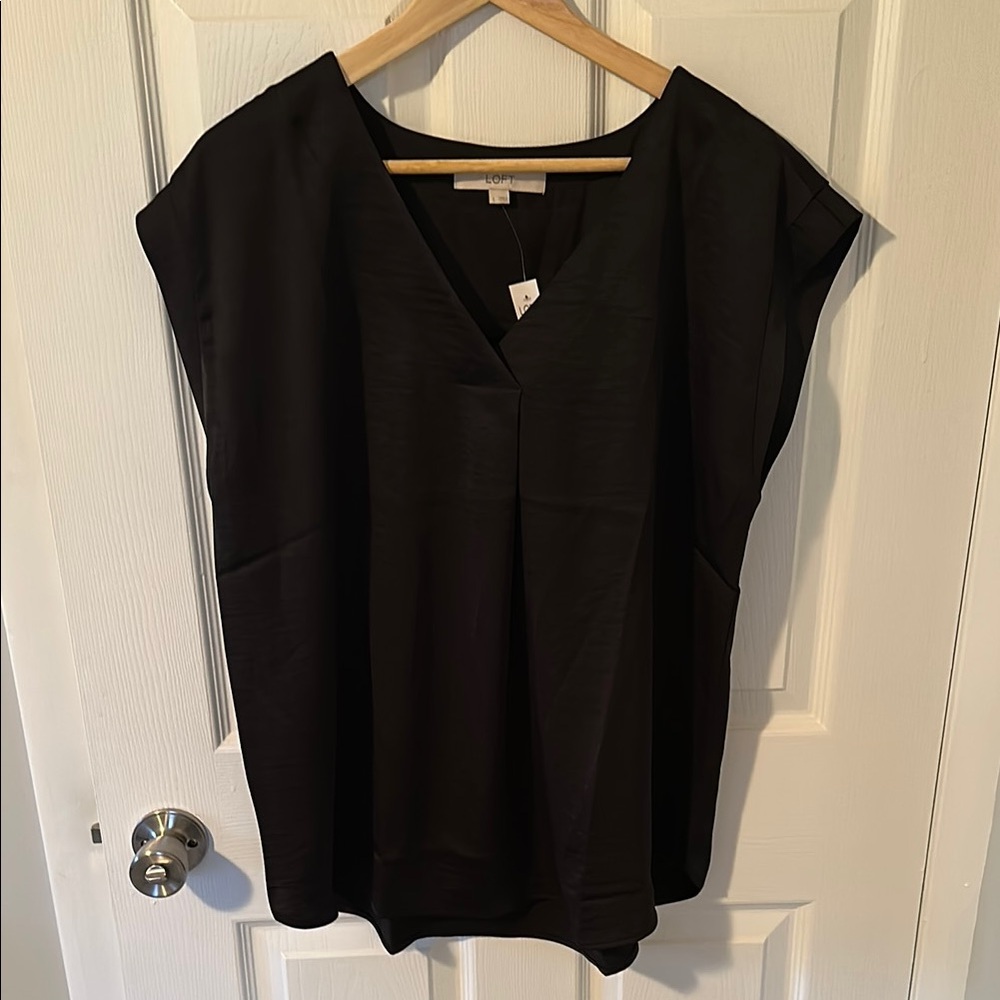LOFT Black Sleeveless Boxy Blouse